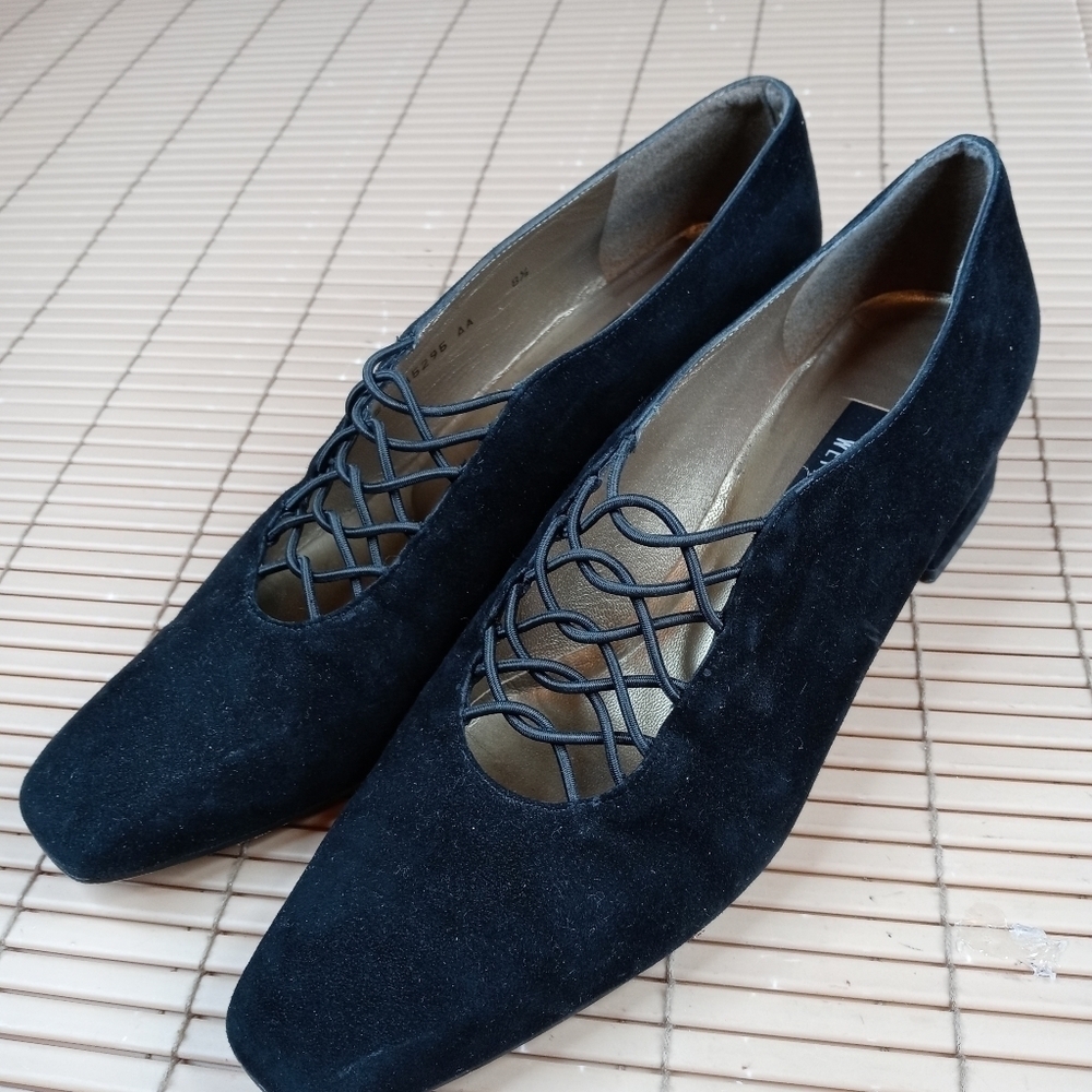 Stuart Weitzman Women's Black Suede 2" Block Heel - image 5